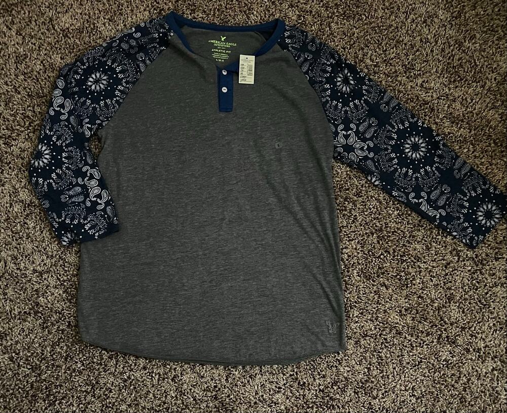 American Eagle Outfitters NWT Men's Athletic Fit Size Large